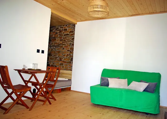 къщичка под шарената сянка Pensiune