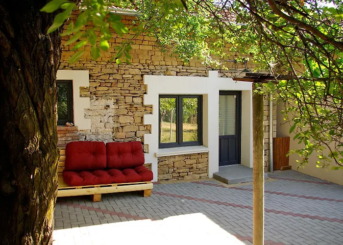 къщичка под шарената сянка Kŭrpachevo